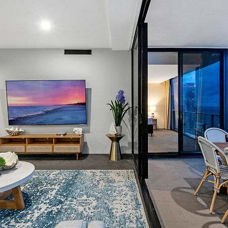 5 Bedroom Executive Sub Penthouse In The Heart Of Surfers With Full Ocean Views - Sleeps 12 - Circle On Cavill Amazing!! Gold Coast Exteriér fotografie