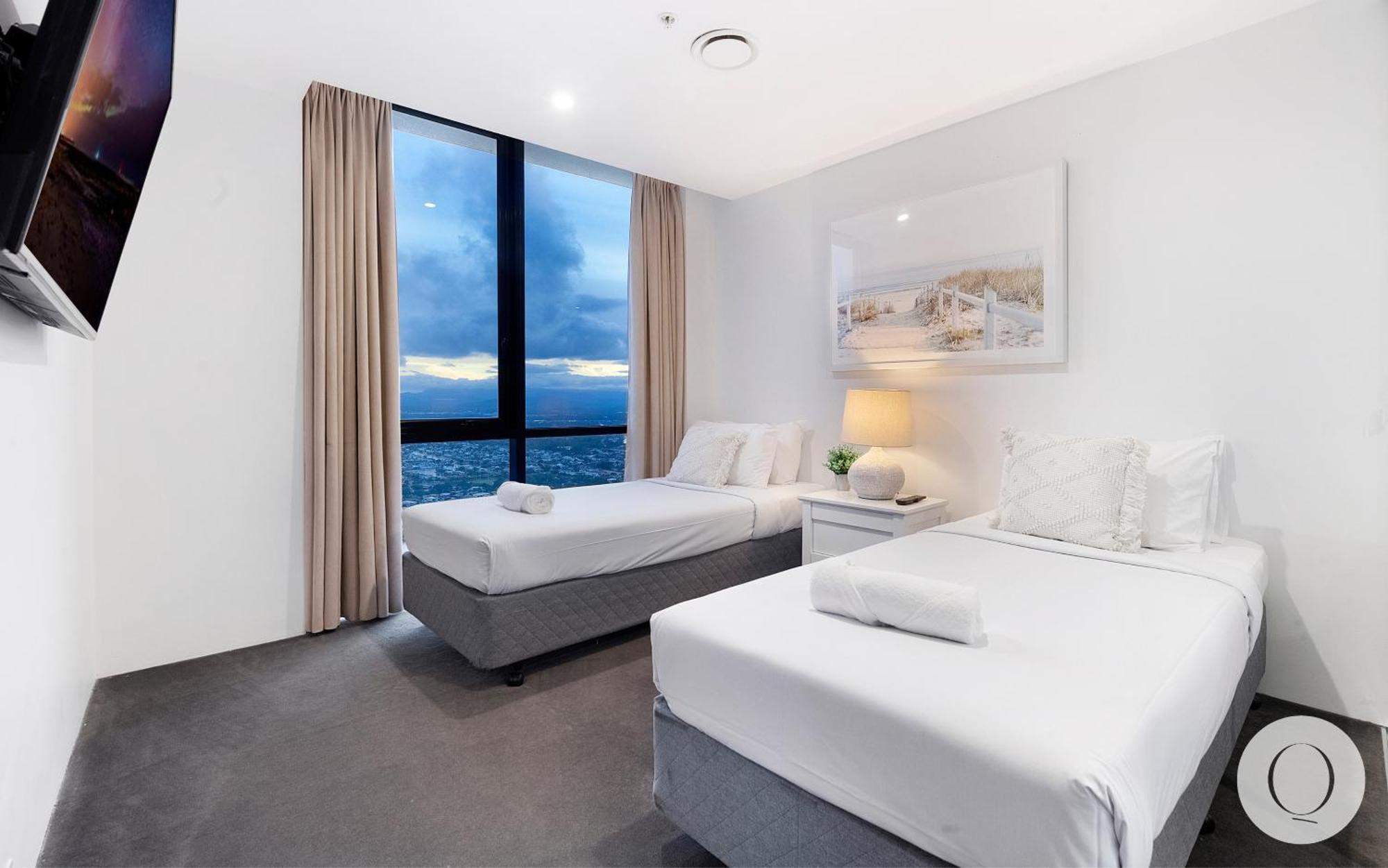 5 Bedroom Executive Sub Penthouse In The Heart Of Surfers With Full Ocean Views - Sleeps 12 - Circle On Cavill Amazing!! Gold Coast Exteriér fotografie